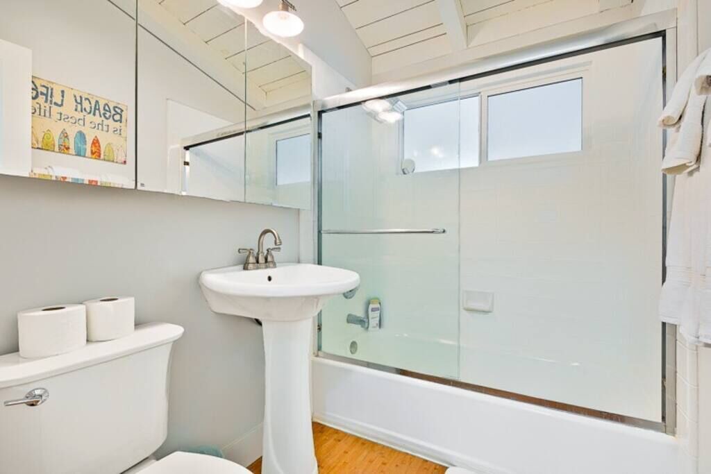 Photo of Bathroom in La Jolla Shores