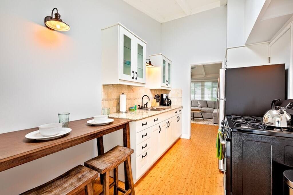 Photo of Kitchen in La Jolla Shores
