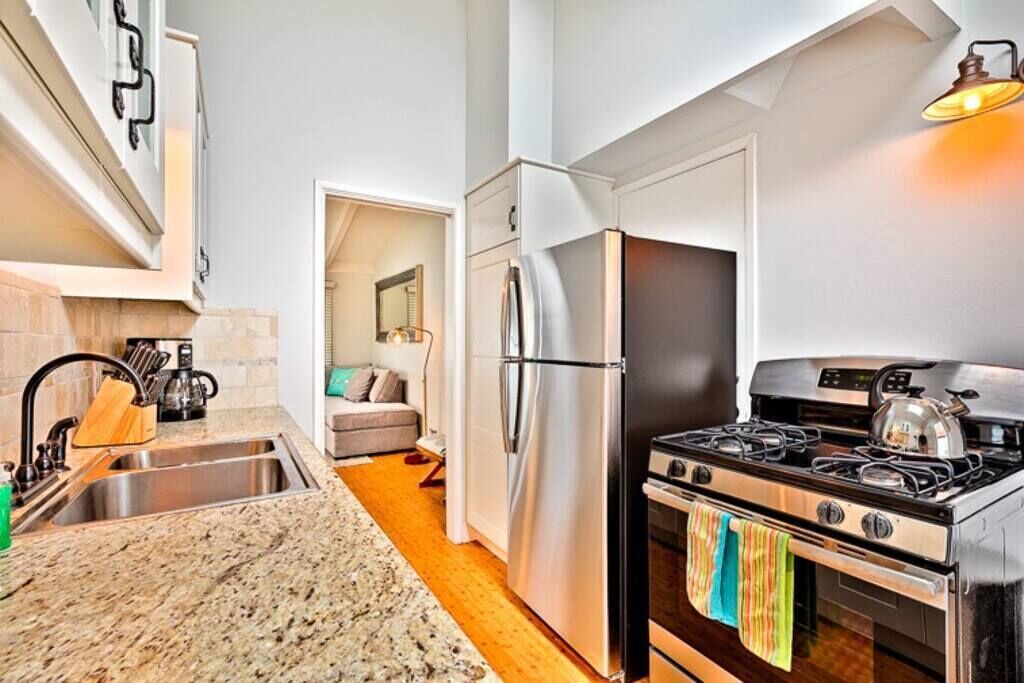 Photo of Kitchen in La Jolla Shores