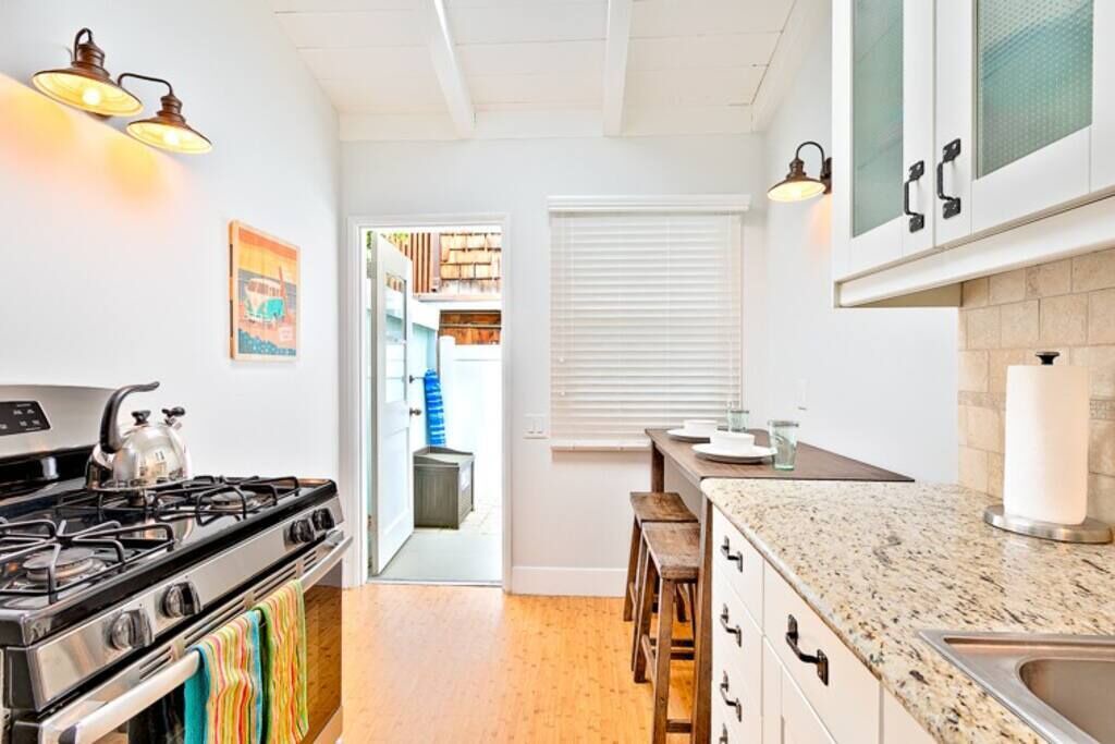 Photo of Kitchen in La Jolla Shores