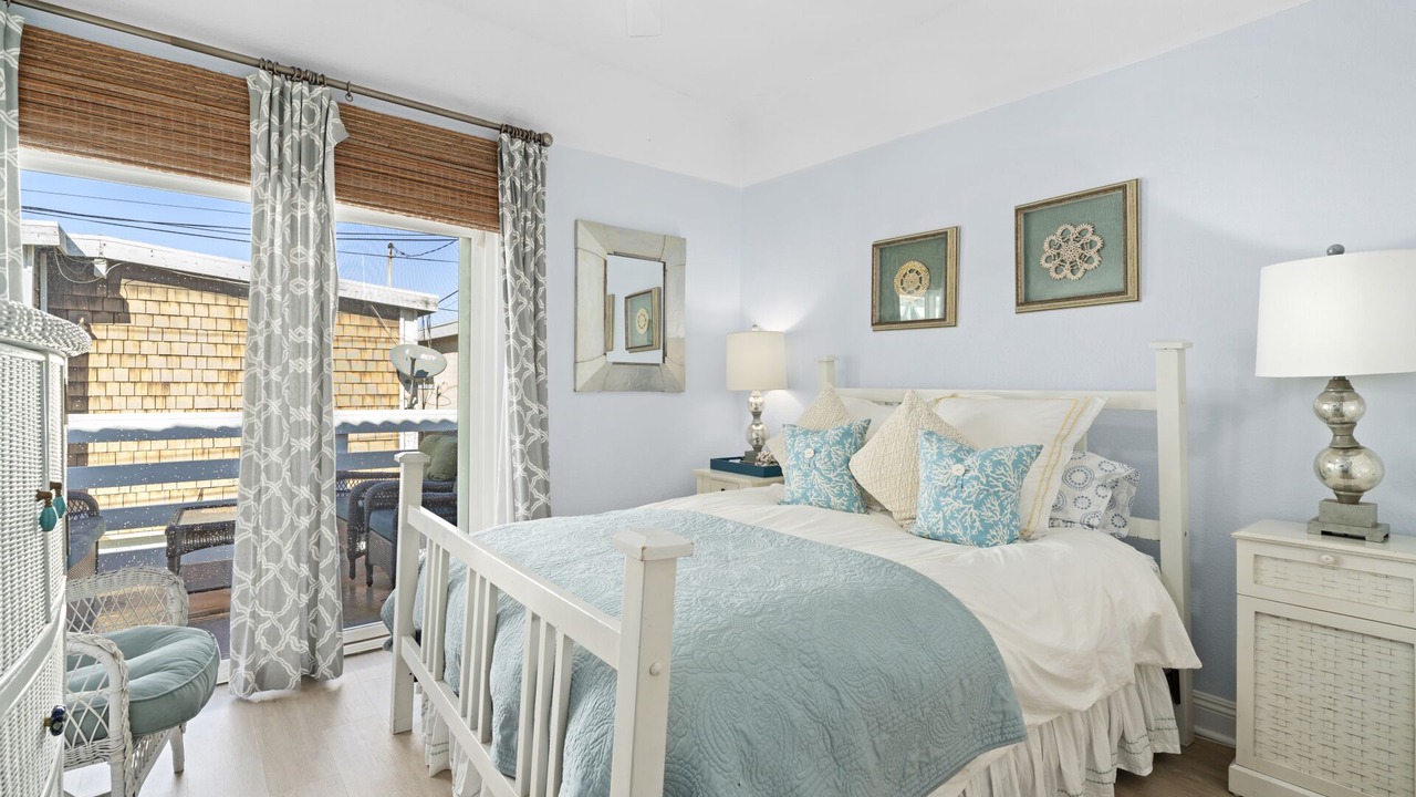 Photo of Bedroom in West Newport