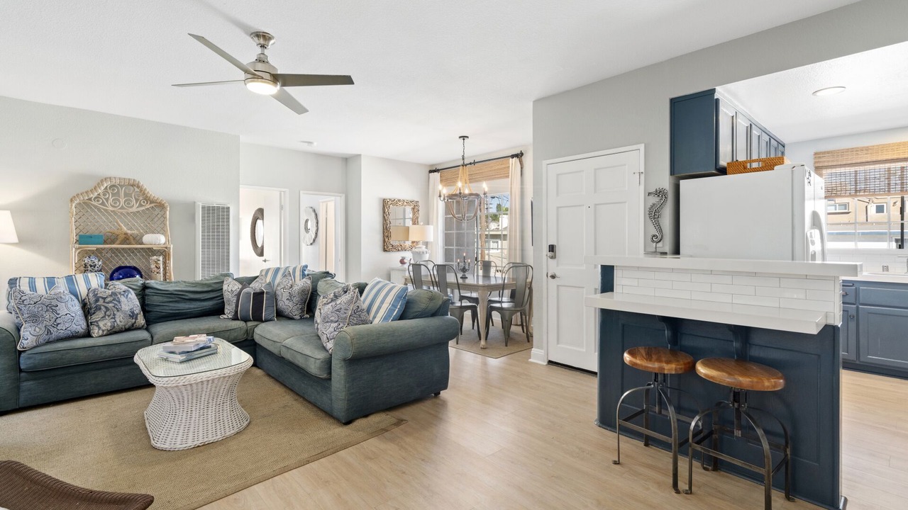 Photo of Livingroom in West Newport