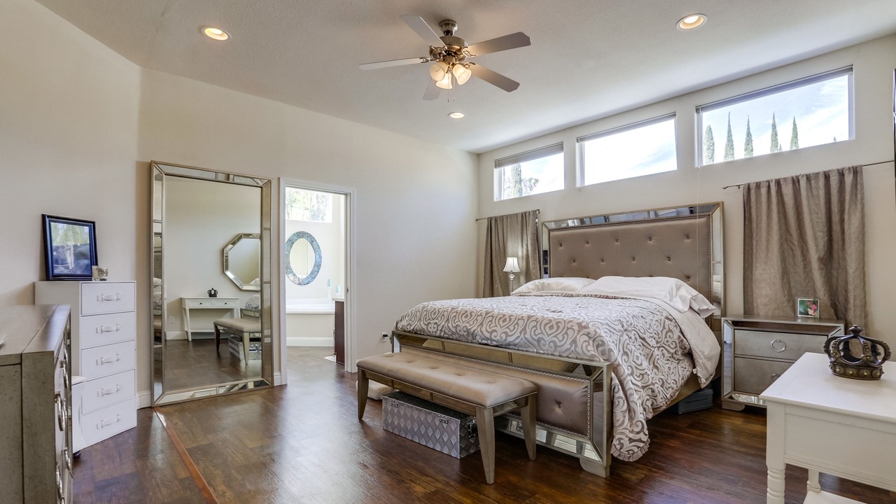 Photo of Bedroom in Calabasas