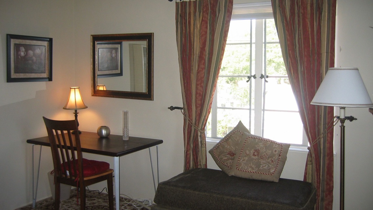Photo of Livingroom in Pasadena