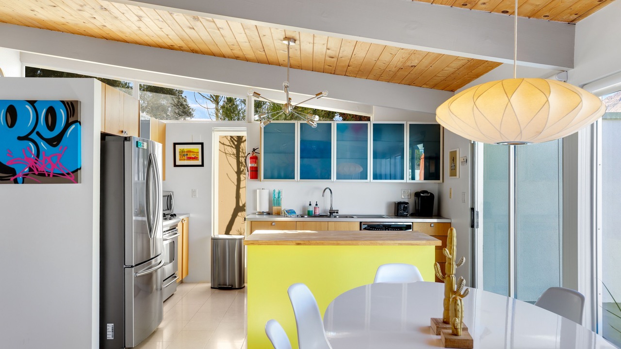 Photo of Kitchen in Racquet Club Estates