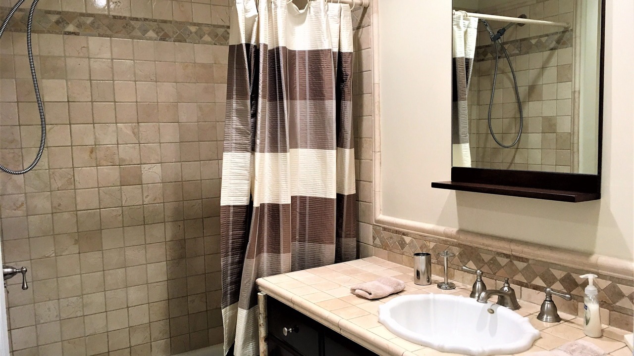 Photo of Bathroom in Sherman Oaks