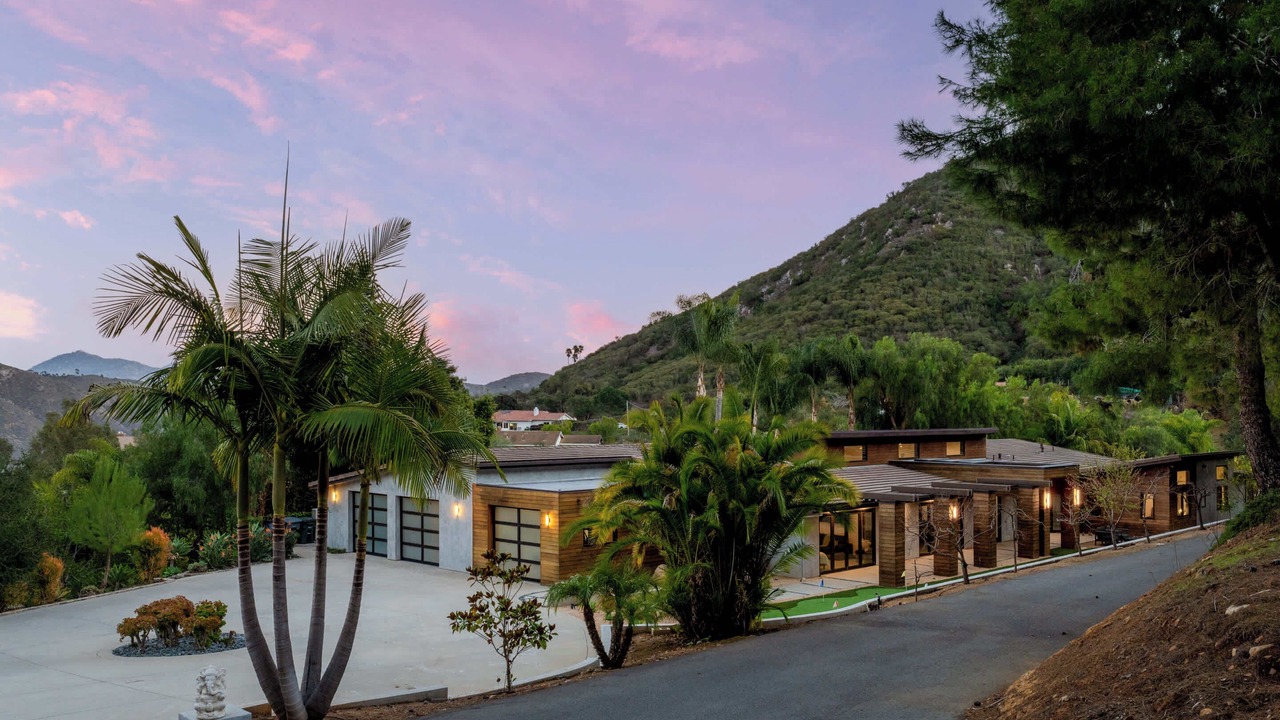 Photo of Outdoor in West Ridge