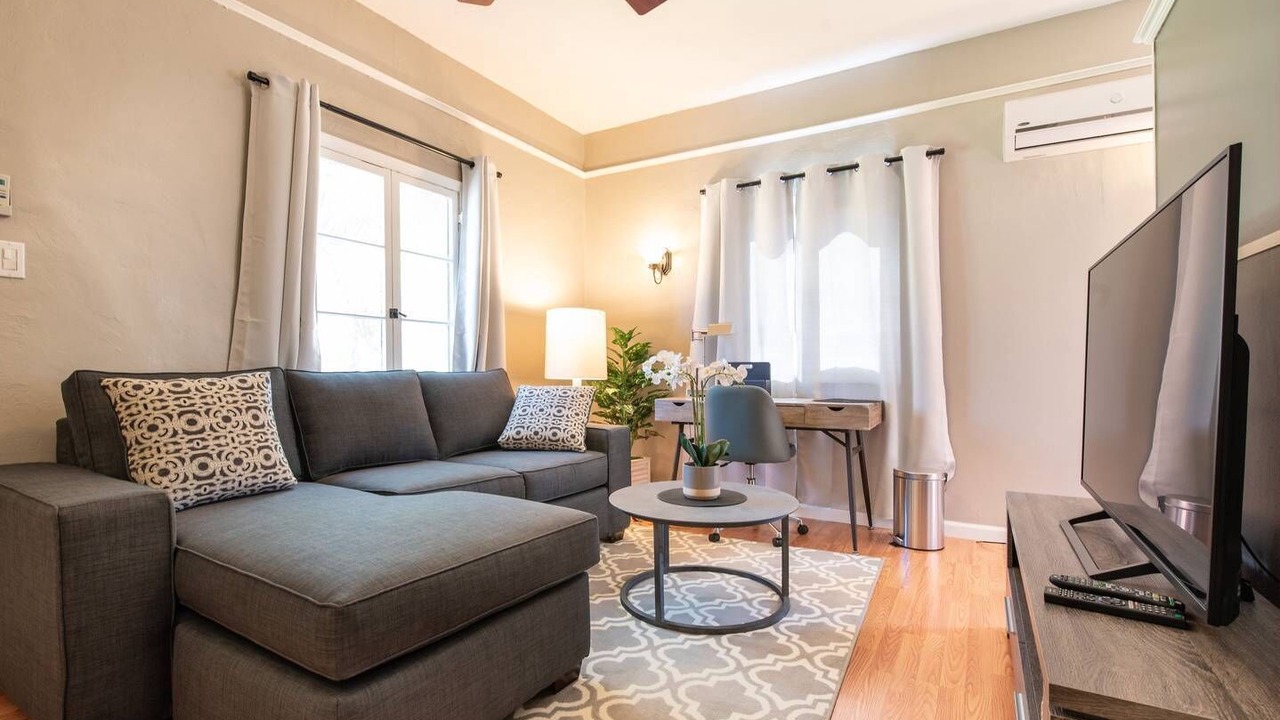 Photo of Livingroom in South Arroyo