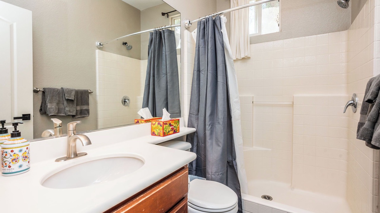 Photo of Bathroom in North Broadway