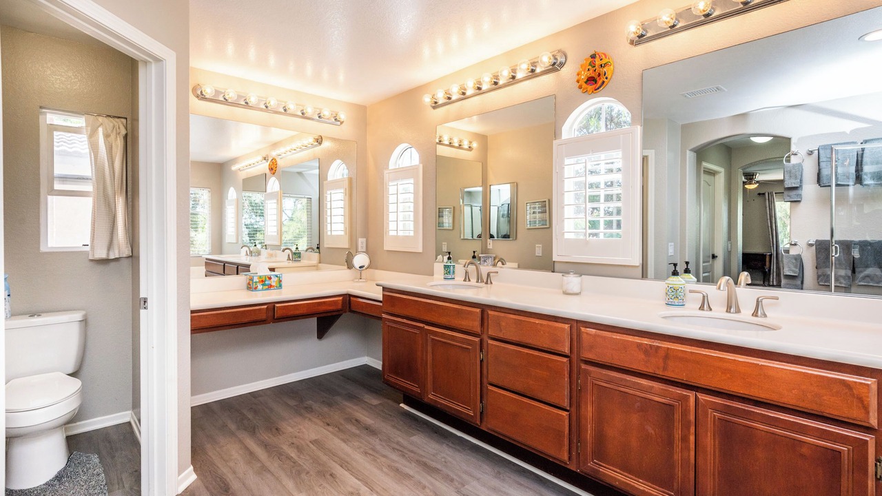 Photo of Bathroom in North Broadway