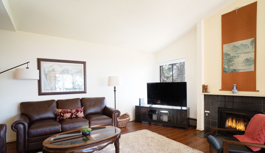 Photo of Livingroom in Monterey