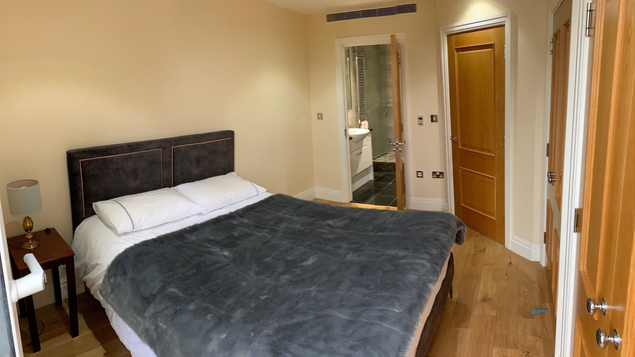 Photo of Bedroom in Sands End