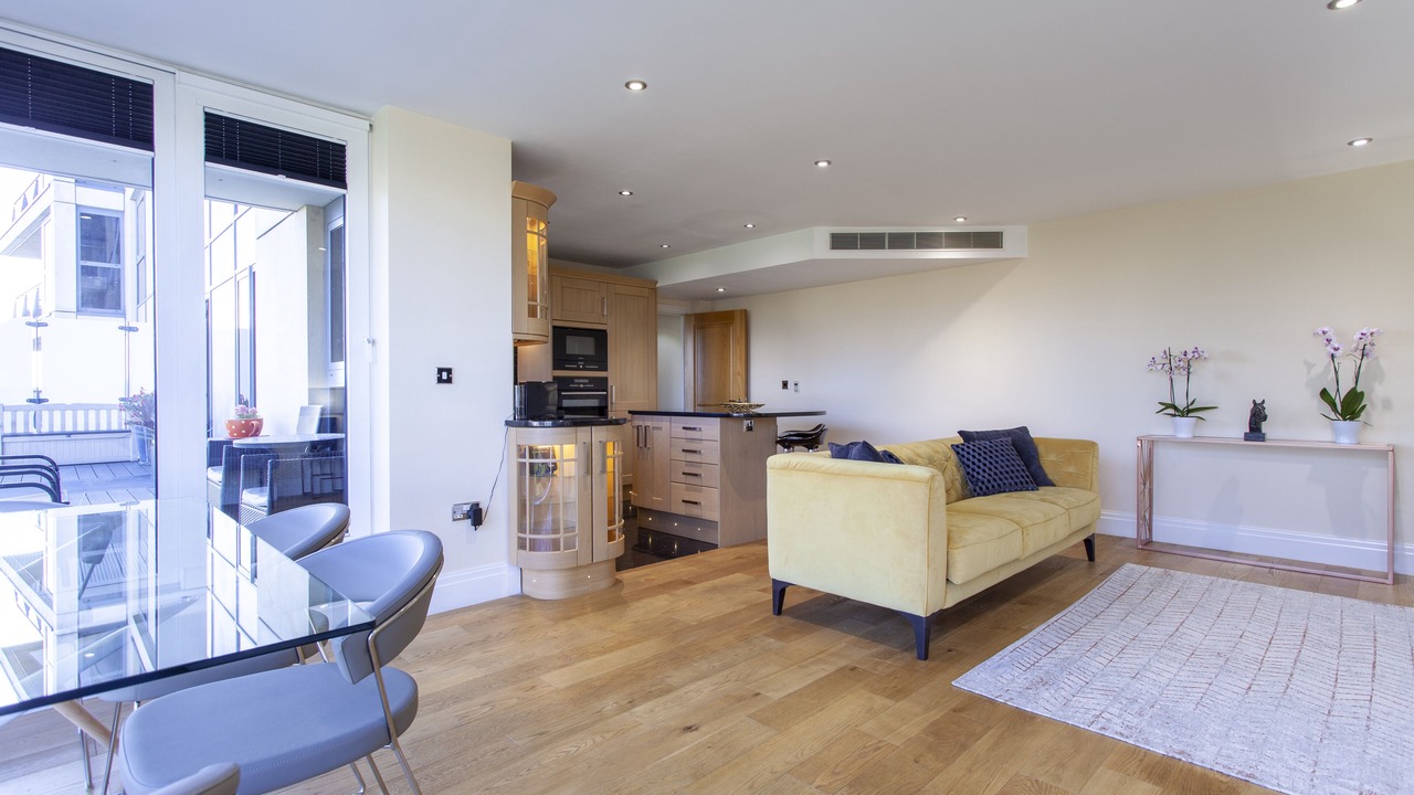 Photo of Livingroom in Sands End