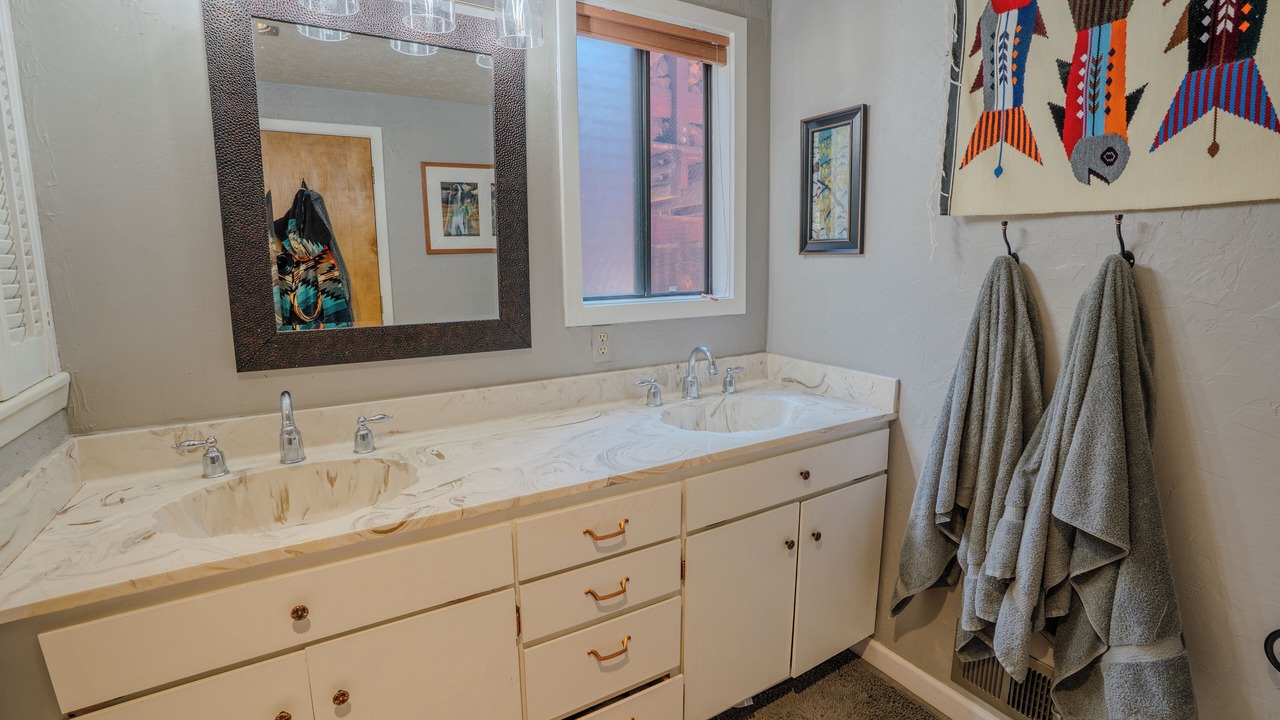 Photo of Bathroom in Tahoma