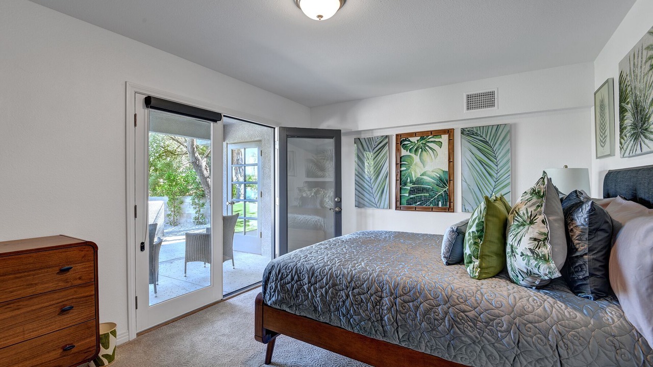 Photo of Bedroom in Cathedral City Cove