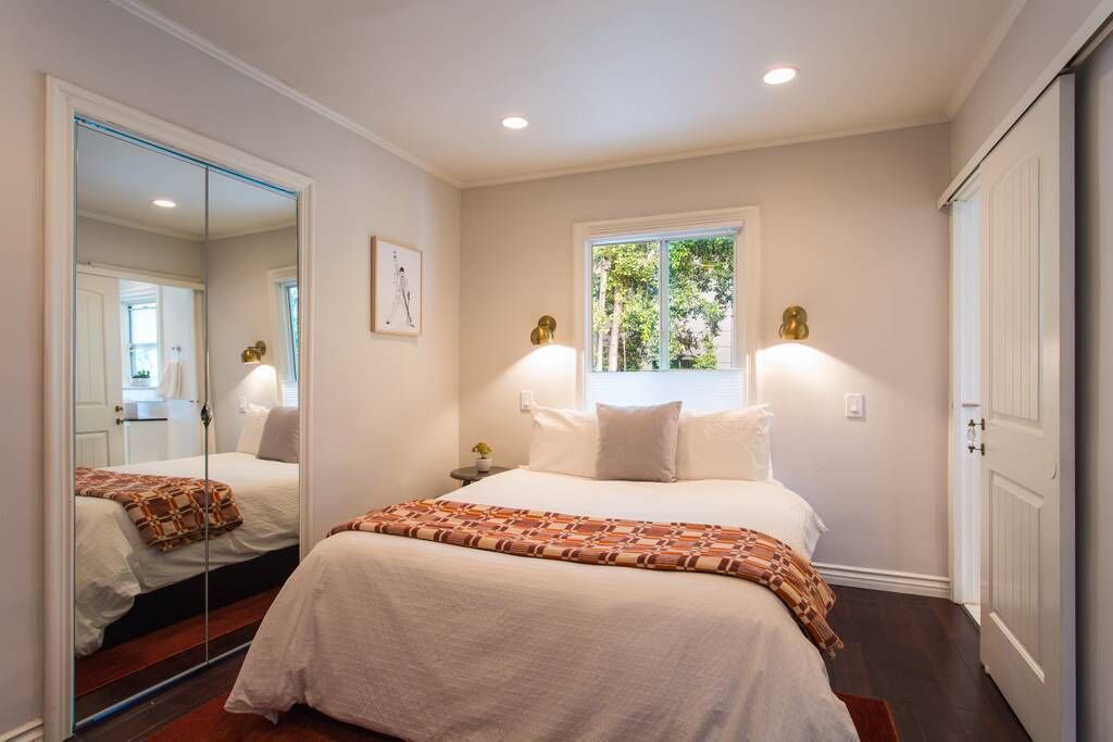 Photo of Bedroom in Los Feliz