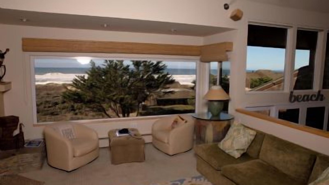 Photo of Livingroom in Castroville