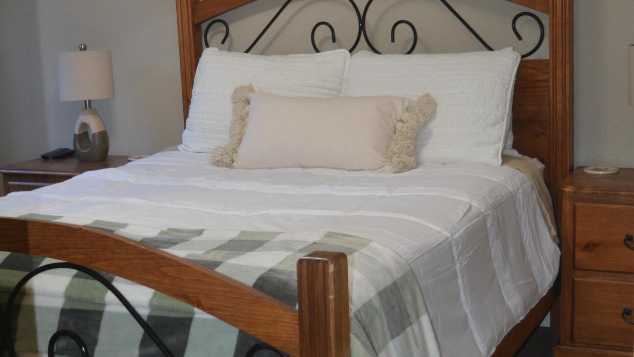Photo of Bedroom in Summit Estates