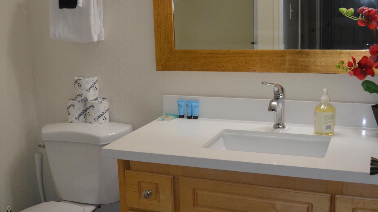 Photo of Bathroom in Summit Estates