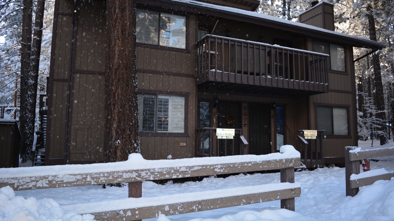 Photo of Outdoor in Summit Estates