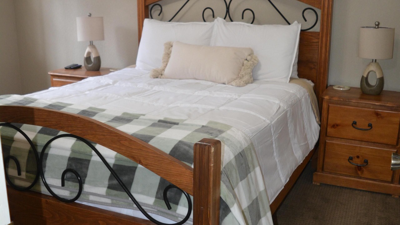 Photo of Bedroom in Summit Estates