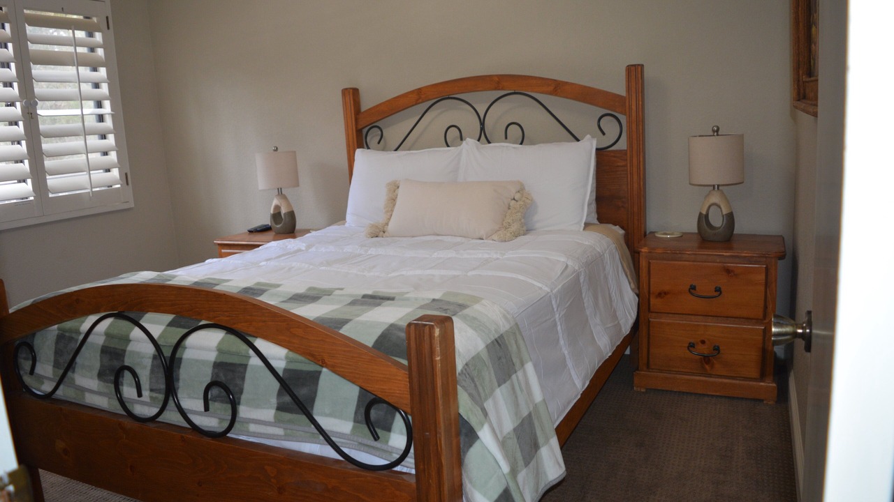 Photo of Bedroom in Summit Estates