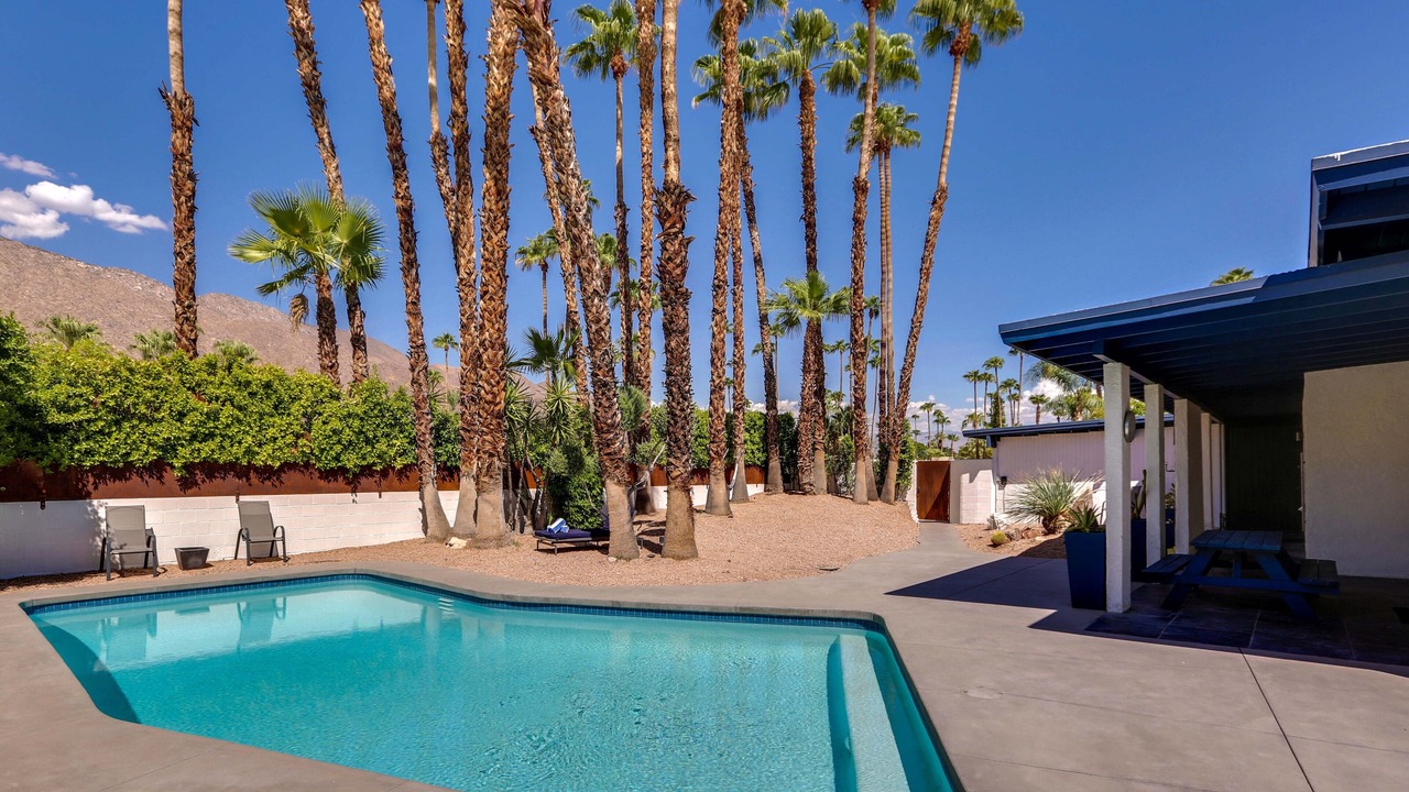 Photo of Outdoor in Warm Sands