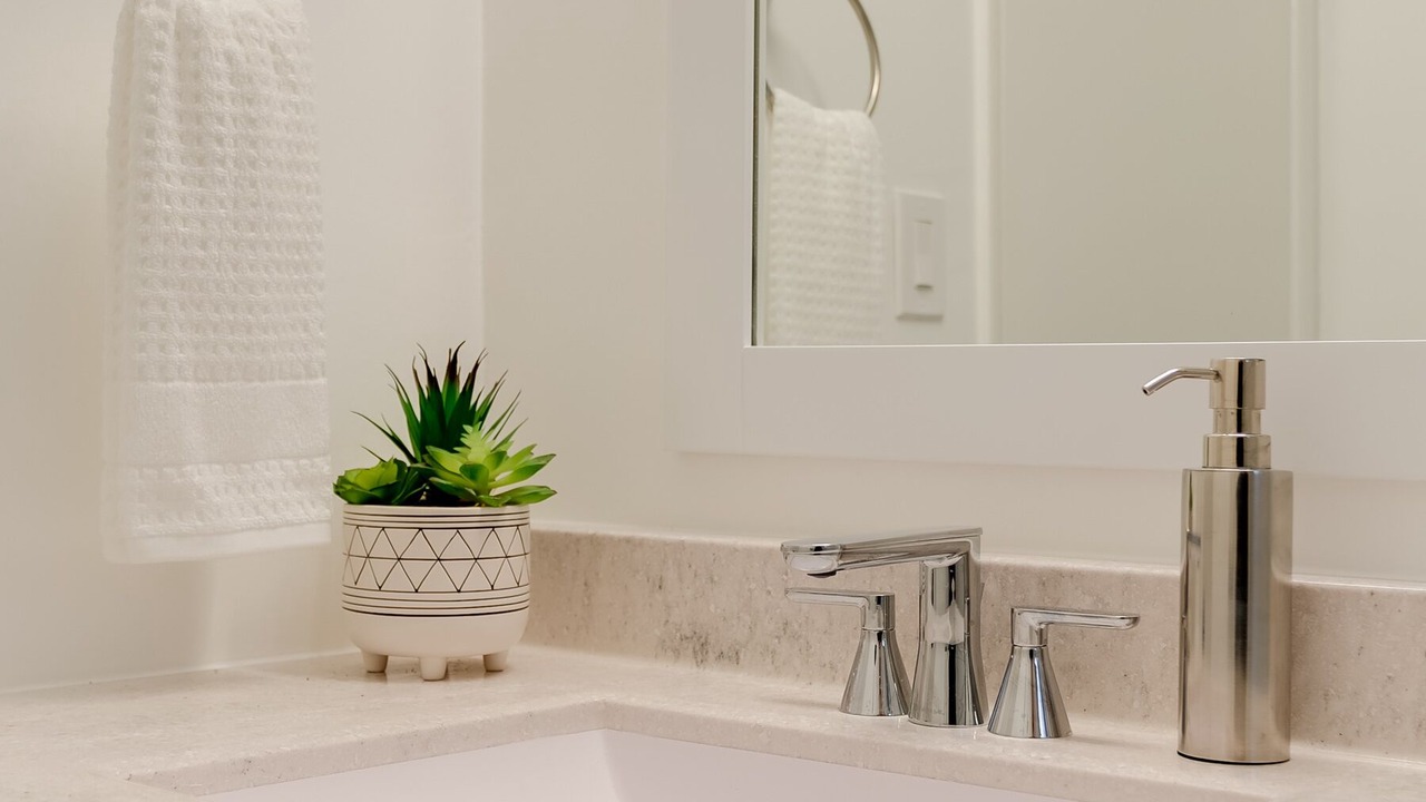 Photo of Bathroom in Hollywood Hills