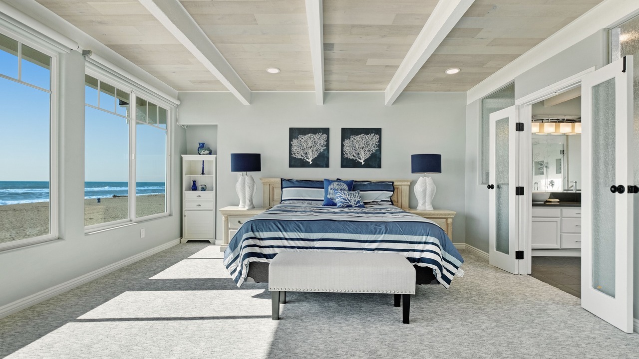 Photo of Bedroom in Oxnard Shores