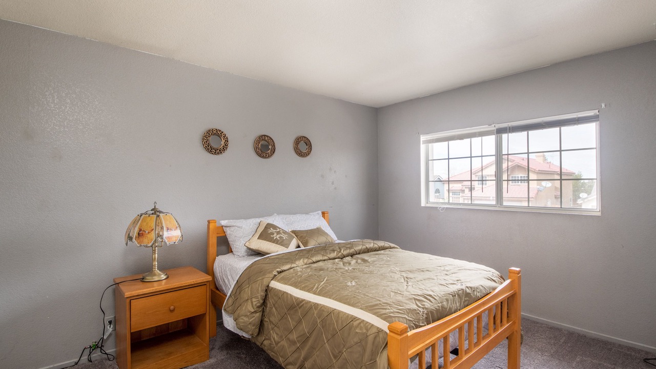 Photo of Bedroom in Victorville