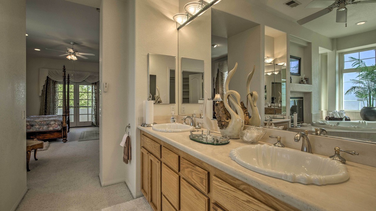 Photo of Bathroom in Fletcher Hills