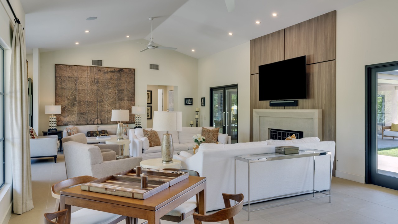 Photo of Livingroom in Uptown Design District