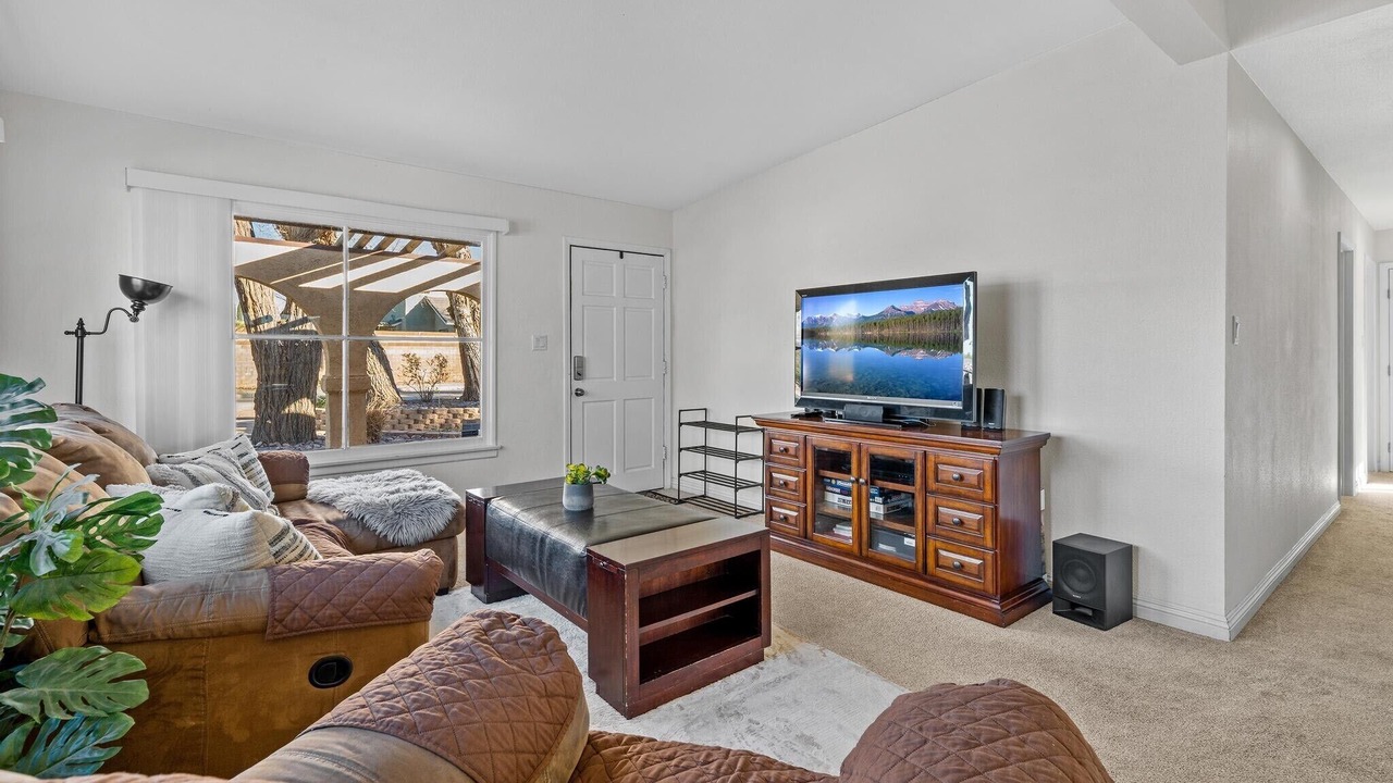 Photo of Livingroom in Quartz Hill