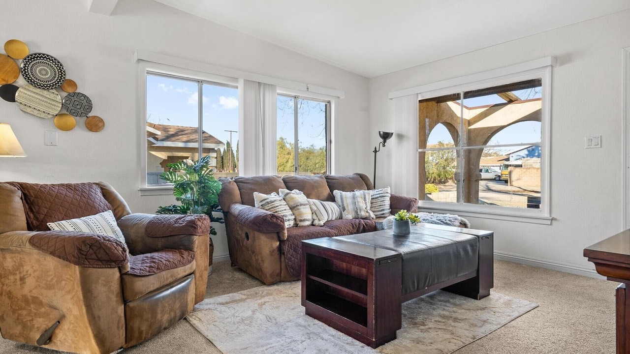 Photo of Livingroom in Quartz Hill