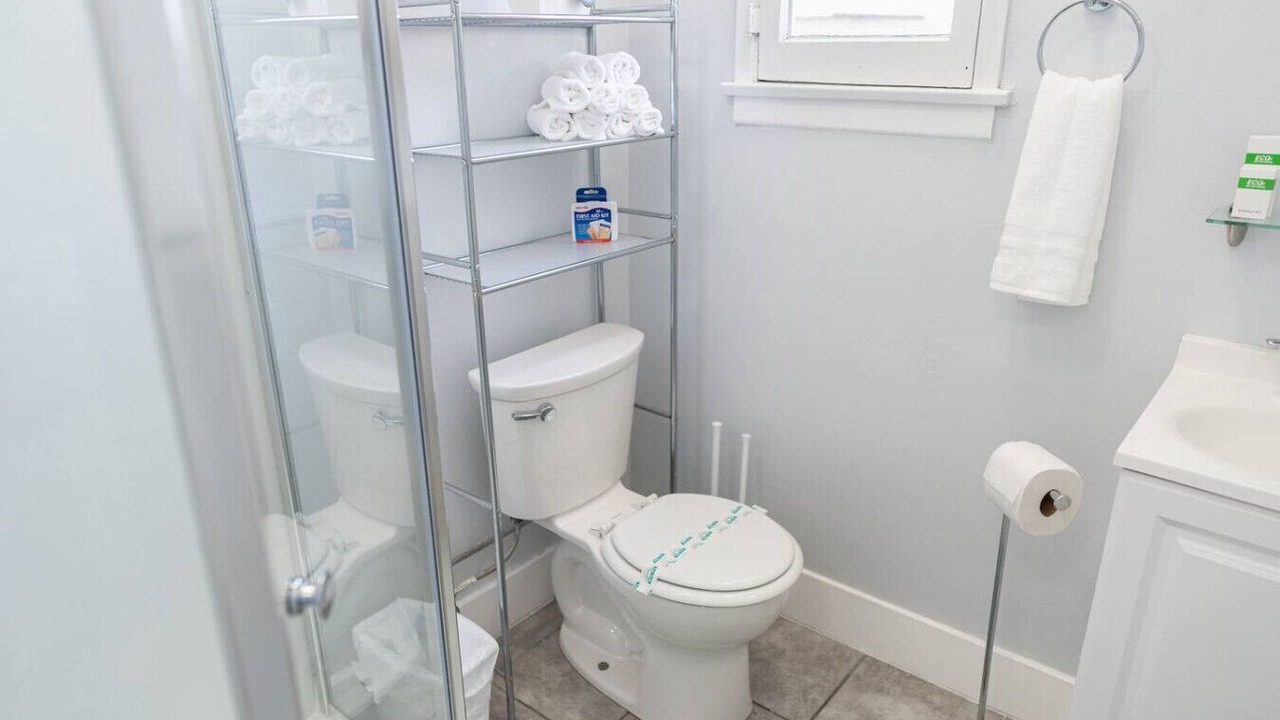 Photo of Bathroom in NoHo Arts District