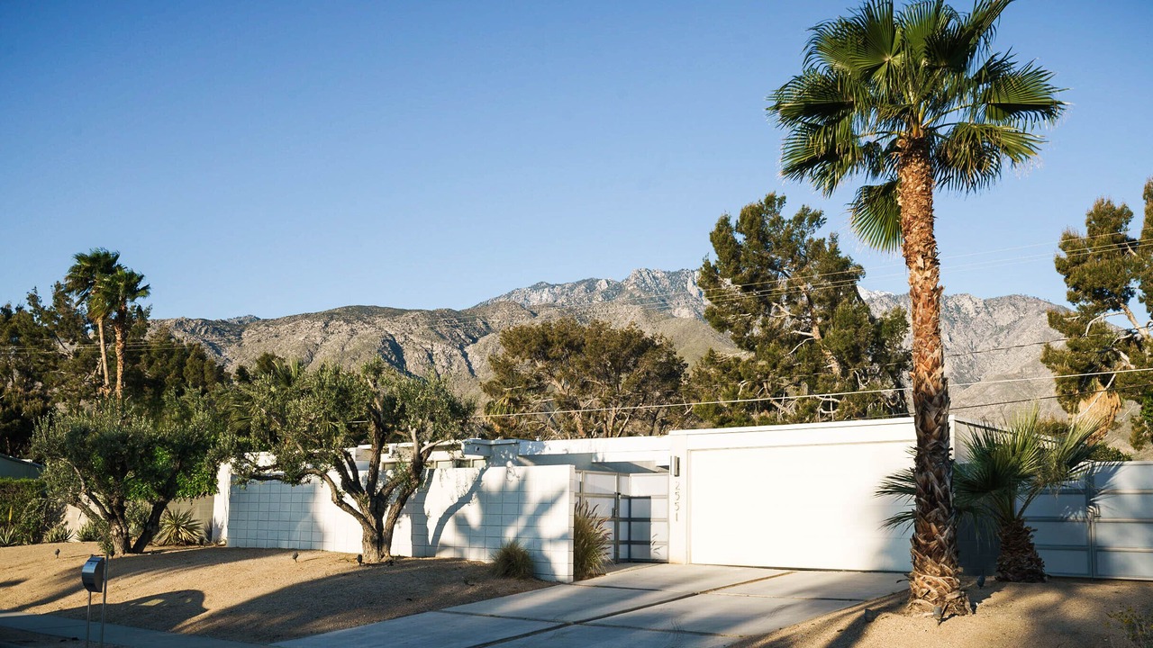 Photo of Outdoor in Racquet Club Estates