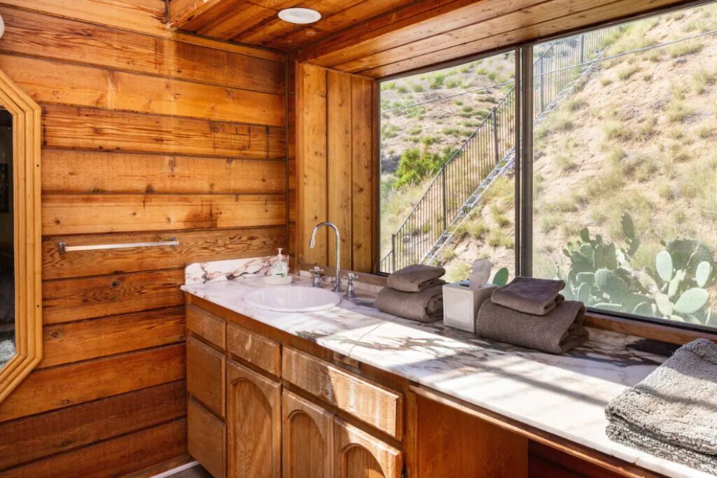 Photo of Bathroom in Hollywoodland