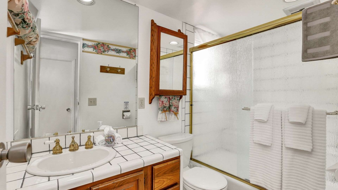 Photo of Bathroom in Balboa Island