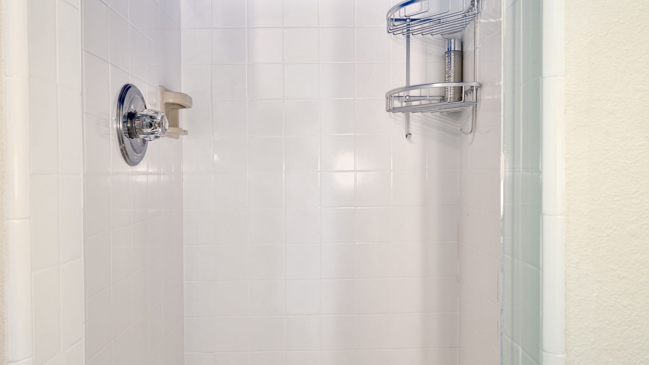 Photo of Bathroom in Racquet Club West