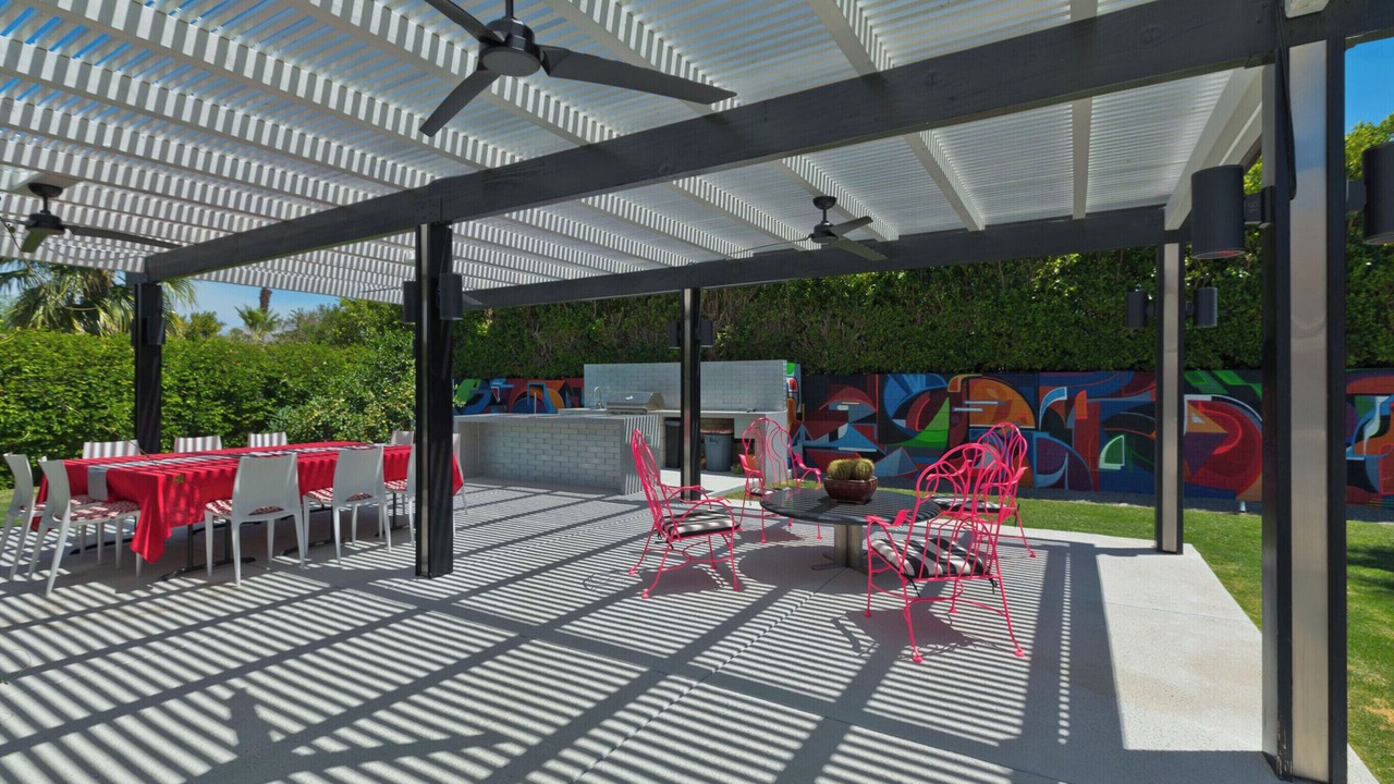 Photo of Outdoor in Racquet Club West