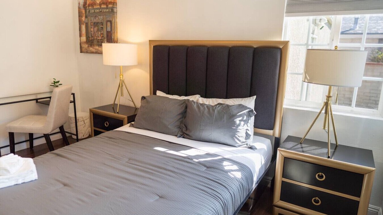 Photo of Bedroom in Burbank