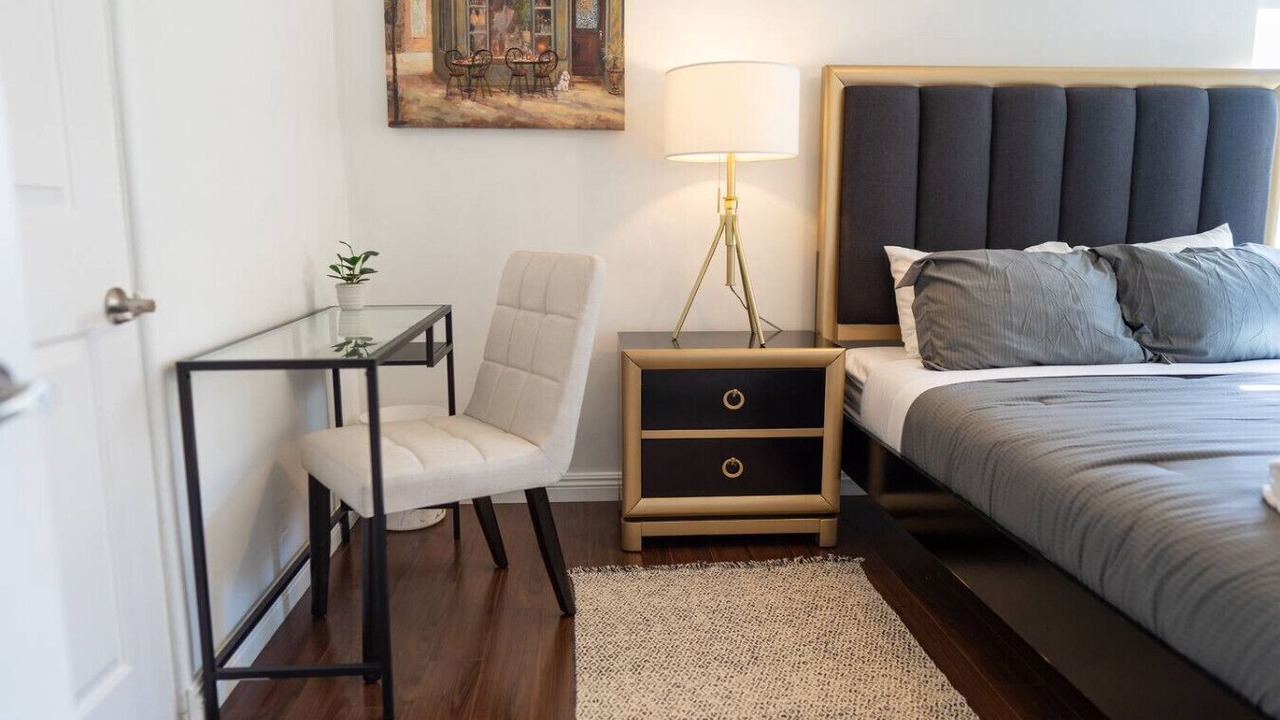 Photo of Bedroom in Burbank