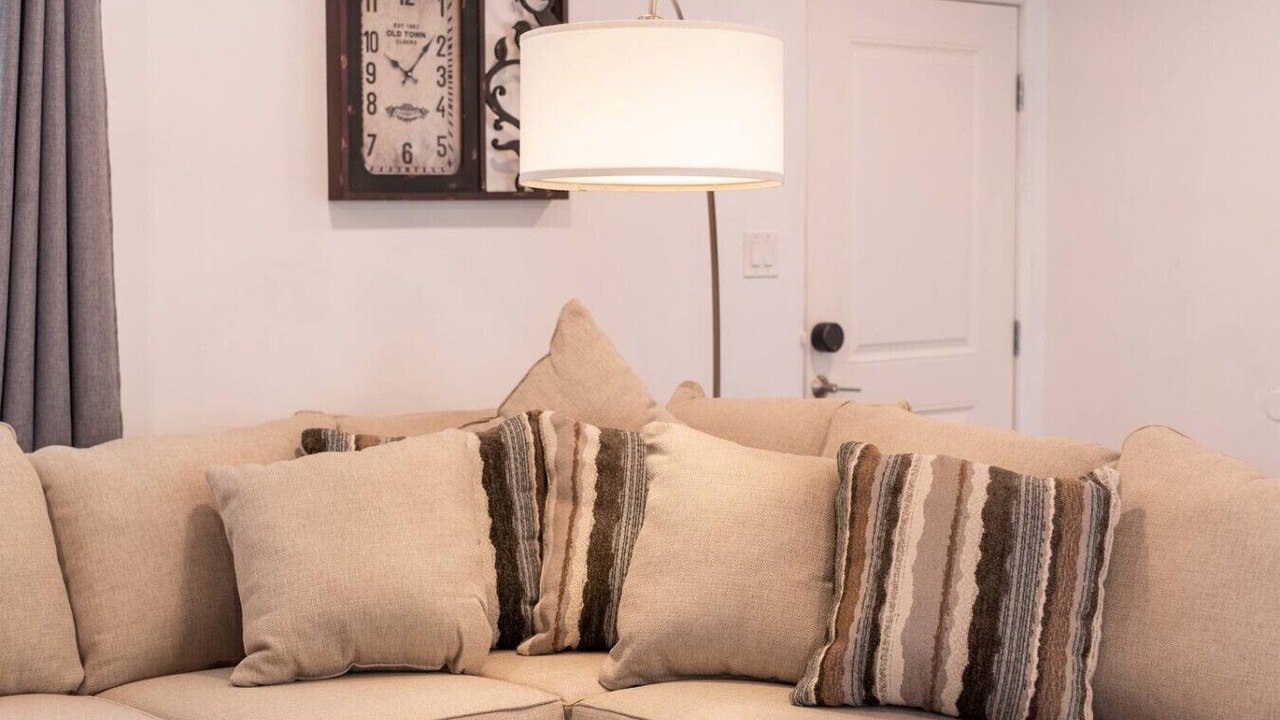 Photo of Livingroom in Burbank