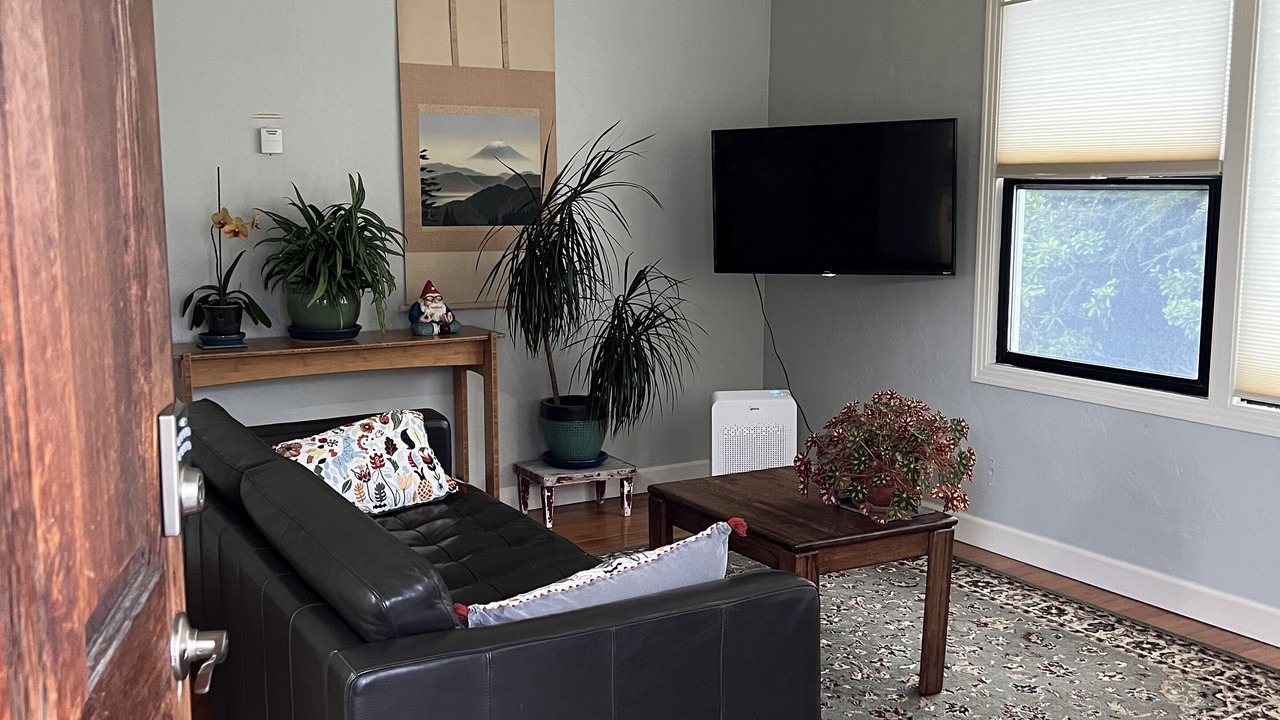Photo of Livingroom in Eureka