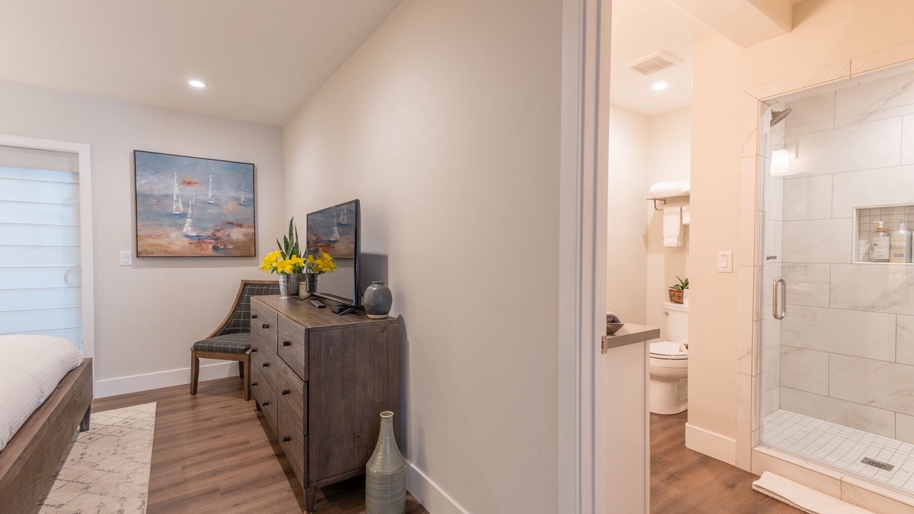 Photo of Bathroom in Golden Rectangle