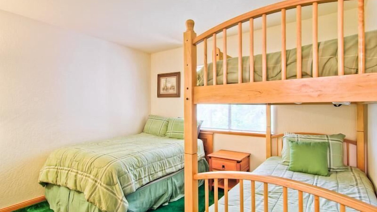 Photo of Bedroom in Yosemite National Park