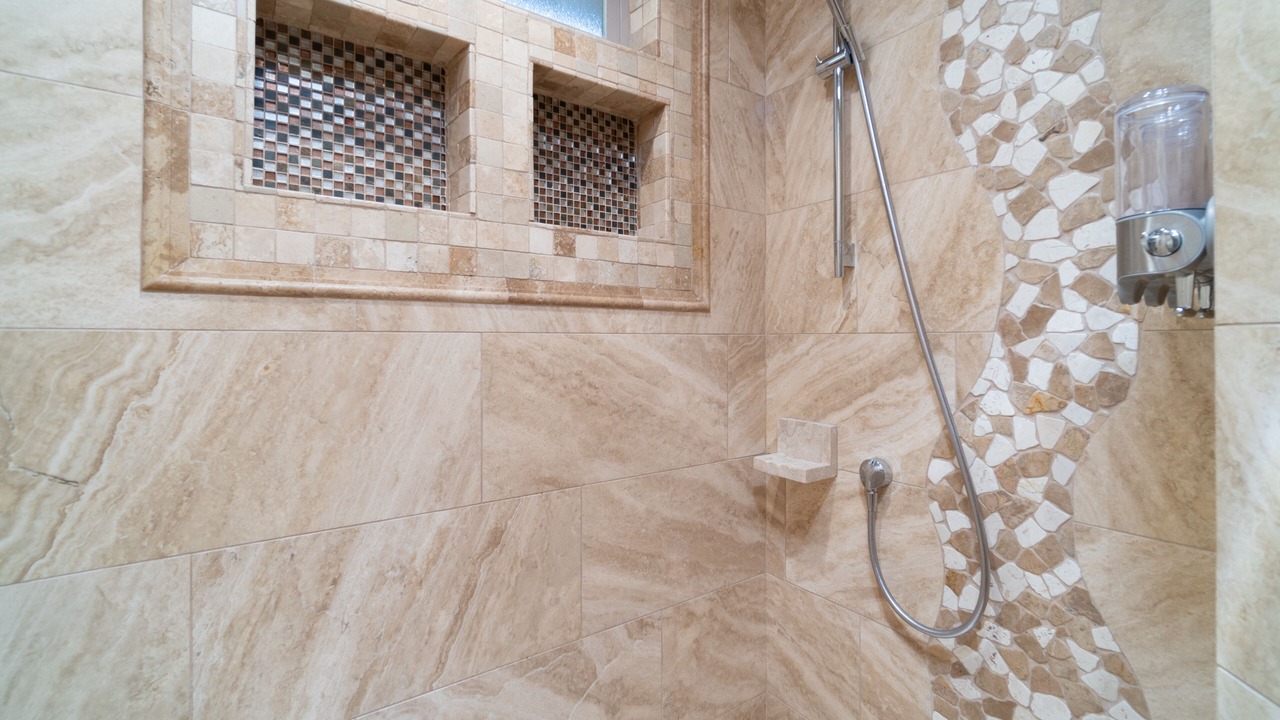 Photo of Bathroom in Orange