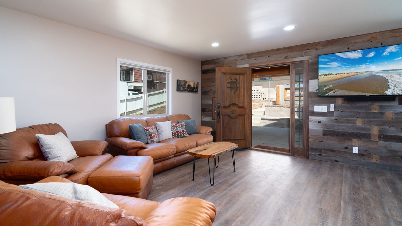 Photo of Livingroom in Orange
