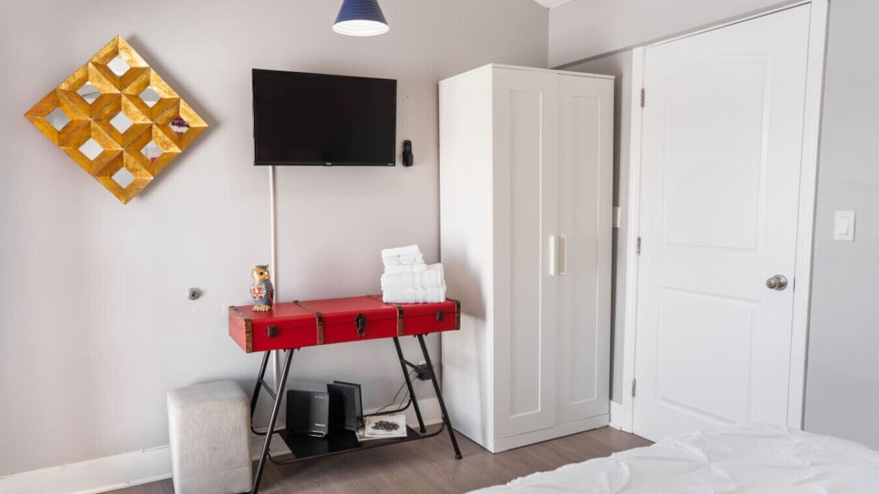 Photo of Bedroom in NoHo Arts District