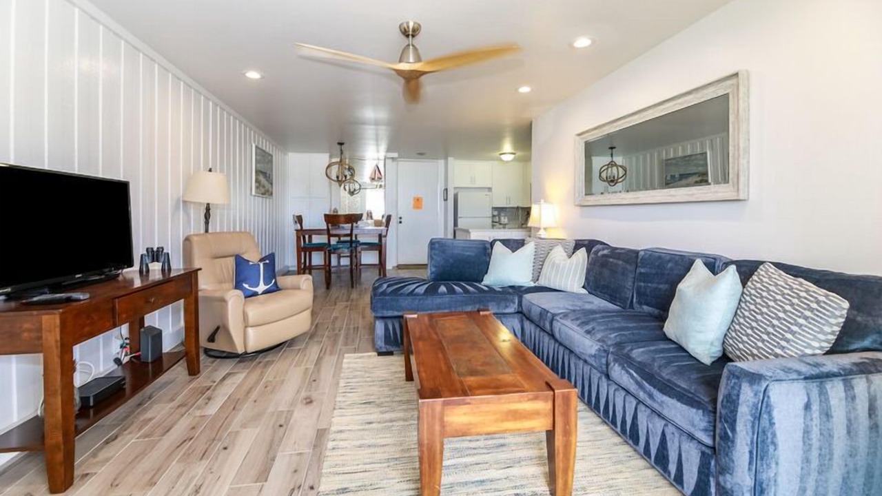 Photo of Livingroom in Oceanside